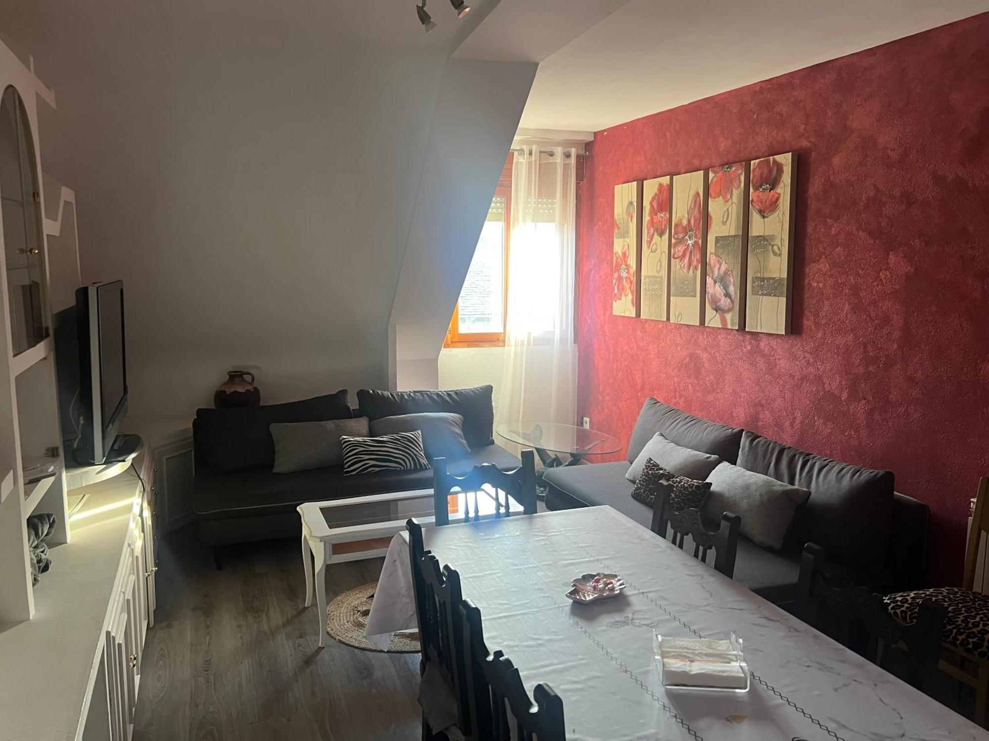 La Perla Del Pirineo Apartment Jaca Bagian luar foto